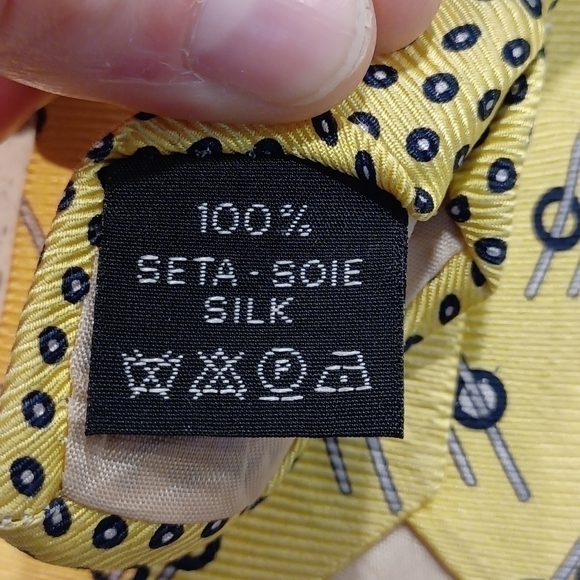 Authentic Versace Versus tie 👔 - Picture 5 of 6